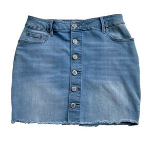 MAURICES DENIM BLUE JEAN SKIRT RAW HEM SIZE 8